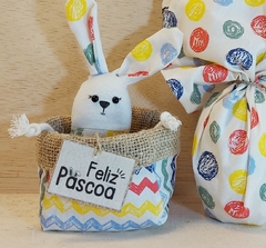 Cachepô Cestinho de Páscoa - Zig Zag Colorido - Tag Personalizada - Juta & Tecido