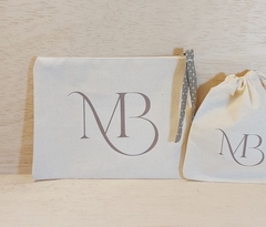 Necessaire Frase & Monograma - Carteira Personalizada - Lembrancinha Madrinhas e Padrinhos - Lona 100% Algodão - comprar online