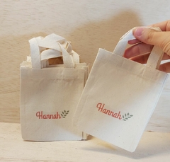 Sacolinha Minibag Nome do Bebê - Ramos - Folhinhas - Personalizada - Estampa Padrão - Algodão Cru - Lembrancinha de Aniversário