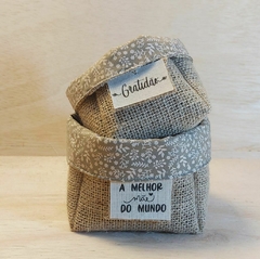 Cachepô O Amor Mais Puro - Flores e Folhas - Juta e Tecido - Cestinho - Dia das Mães - Lembrancinha - loja online