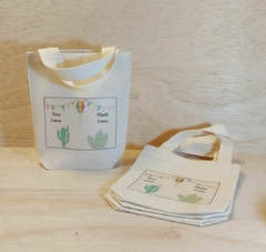 Sacolinha Minibag 365 Dias de Amor - Margarida - Pipa - Personalizada - Estampa Grande - Algodão Cru - Lembrancinha de Aniversário - Craft.Mimo