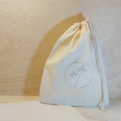 Kit Desconto Saco Cordão com Saquinho Cordão e Saquinho de Amarrar - Iniciais do Casal - Unidos pelo Coração - Estampa Padrão Personalizada - Algodão Cru - Cordão Embutido - Lembrancinha na internet