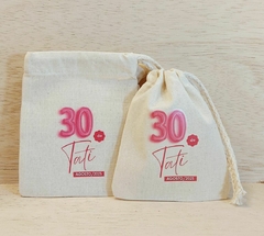 Saquinho Aniversário Adulto - Cordão Embutido 10x13cm - Lembrancinha - comprar online