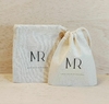 Saquinho Cordão Casamento - Monograma Letras Coladinhas - Estampa Padrão Personalizada - Algodão Cru - Lembrancinha