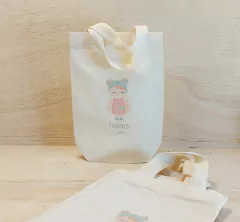 Sacolinha Minibag Metoo Doll - Bonecas Variadas - Personalizada - Estampa Padrão - Algodão Cru - Lembrancinha de Aniversário - loja online