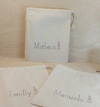 Saco Cordão Lavanda - Nomes Individuais - Estampa Padrão Personalizada - Algodão Cru - Cordão Embutido - Lembrancinha de Aniversário