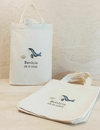 Sacolinha Minibag Como é Legal lá no Fundo do Mar - Nome e Data - Personalizada - Estampa Padrão - Algodão Cru - Lembrancinha de Aniversário