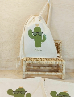Saco Mochila com Cachepô Pote 11cm e Cesta Pequena 8x17x17cm (Kit com 3 peças) Abelhinha Jardim Encantado - Lembrancinha de Aniversário - Algodão Cru - Personalizada - loja online