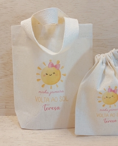 Sacolinha Minibag Minha Primeira Volta ao Sol - Menina - Personalizada - Estampa Grande - Algodão Cru - Lembrancinha de Aniversário