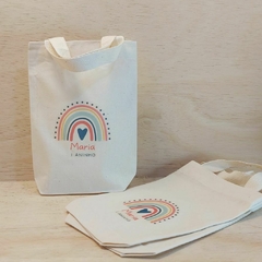 Sacolinha Minibag Arco Íris Boho - Azul - Rosa - Personalizada - Estampa Padrão - Algodão Cru - Lembrancinha de Aniversário - Craft.Mimo