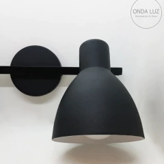 Aplique 2l Negro/Blanco Industrial Rosca Común E27 Apto Techo/pared - Onda Luz Iluminación