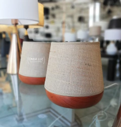 Lámpara de Mesa o Velador Nórdico Grande Madera Calden Lustrada - Onda Luz Iluminación