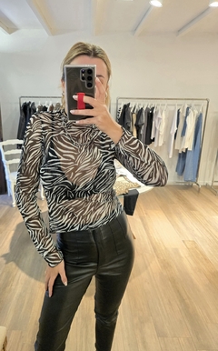 REMERA ESTEFANI - PRIET