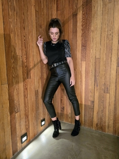 REMERA MANDY-negra- - PRIET