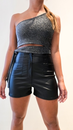 SHORT AMY-negro- en internet