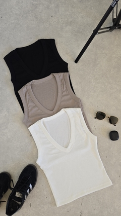 PACK MUSCULOSA ESCOTE EN V X 3 - comprar online
