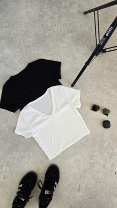 PACK REMERA ESCOTE EN V ENVIVADO X 2 - comprar online