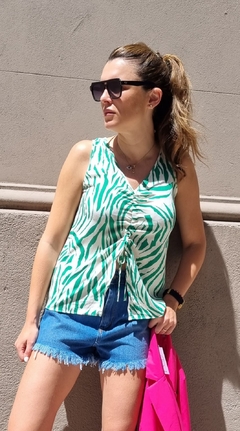 MUSCULOSA FRUNCE-cebra verde- - comprar online