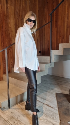 CAMISA-blanca- en internet