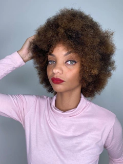 Peruca Humana Black Power Crespa Cacheada Volumosa loira mel - Perucas & Laces LIONSWIG