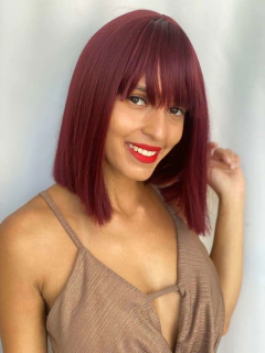 Peruca marsala lisa curta com franja orgânica 32cm long bob - Perucas & Laces LIONSWIG