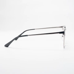 ADRIAN - Opticas Uriel