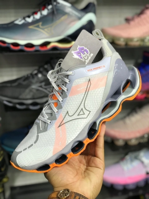 mizuno wave pro X cinza laranja