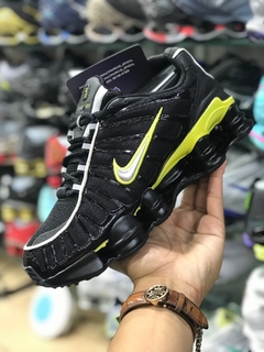 nike shox tl 12 molas preto e amarelo - comprar online