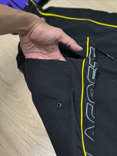 Bermuda lcst letreiro Sport - edição site (preto/amarelo) - loja online