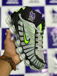 nike shox tl 12 molas cinza/verde