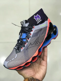 mizuno wave pro X cinza/laranja e azul .