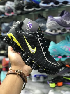 nike shox tl 12 molas preto e amarelo
