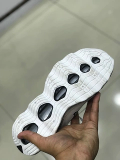 mizuno wave pro x wk branco e preto na internet