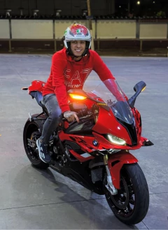 Moletom emporio armani EA7 - edição site (vermelho)