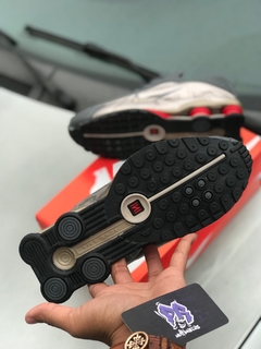 R4 shox importado - cinza fosco /bronze na internet