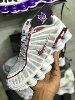 nike shox tl 12 molas branco e vinho