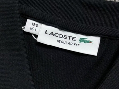 Polo Lacoste movement estampa global - edição limitada (preto)