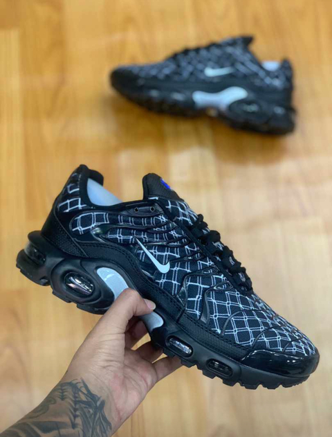 Tênis Nike tn air max plus - importado