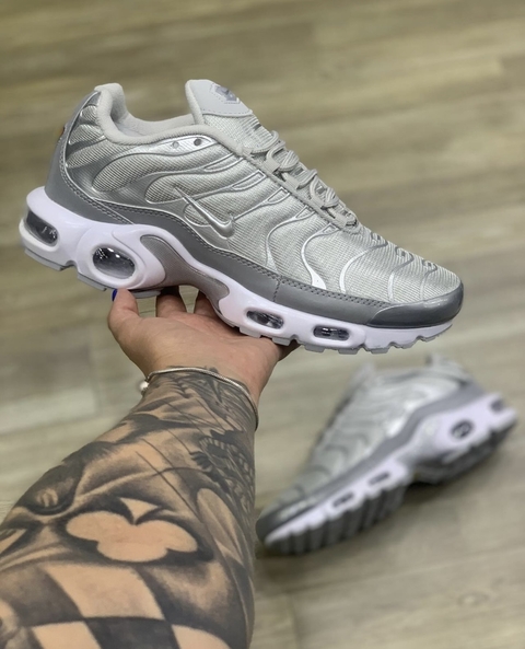 Tênis Nike tn air max plus - importado