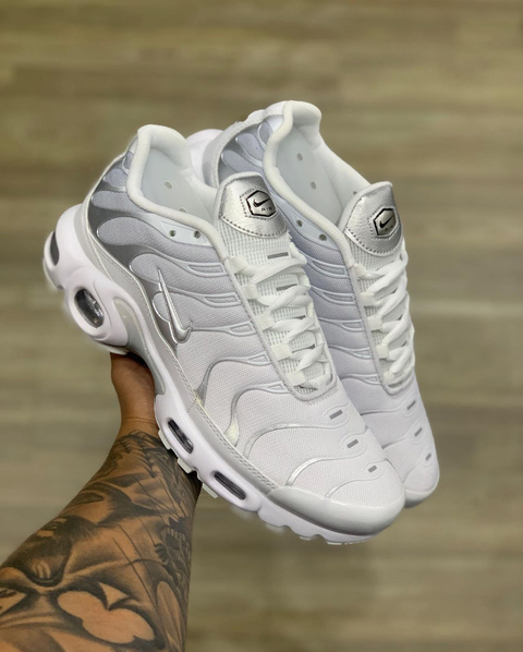 Tênis Nike tn air max plus - importado