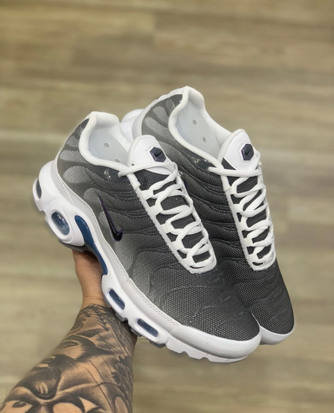 Tênis Nike tn air max plus - importado