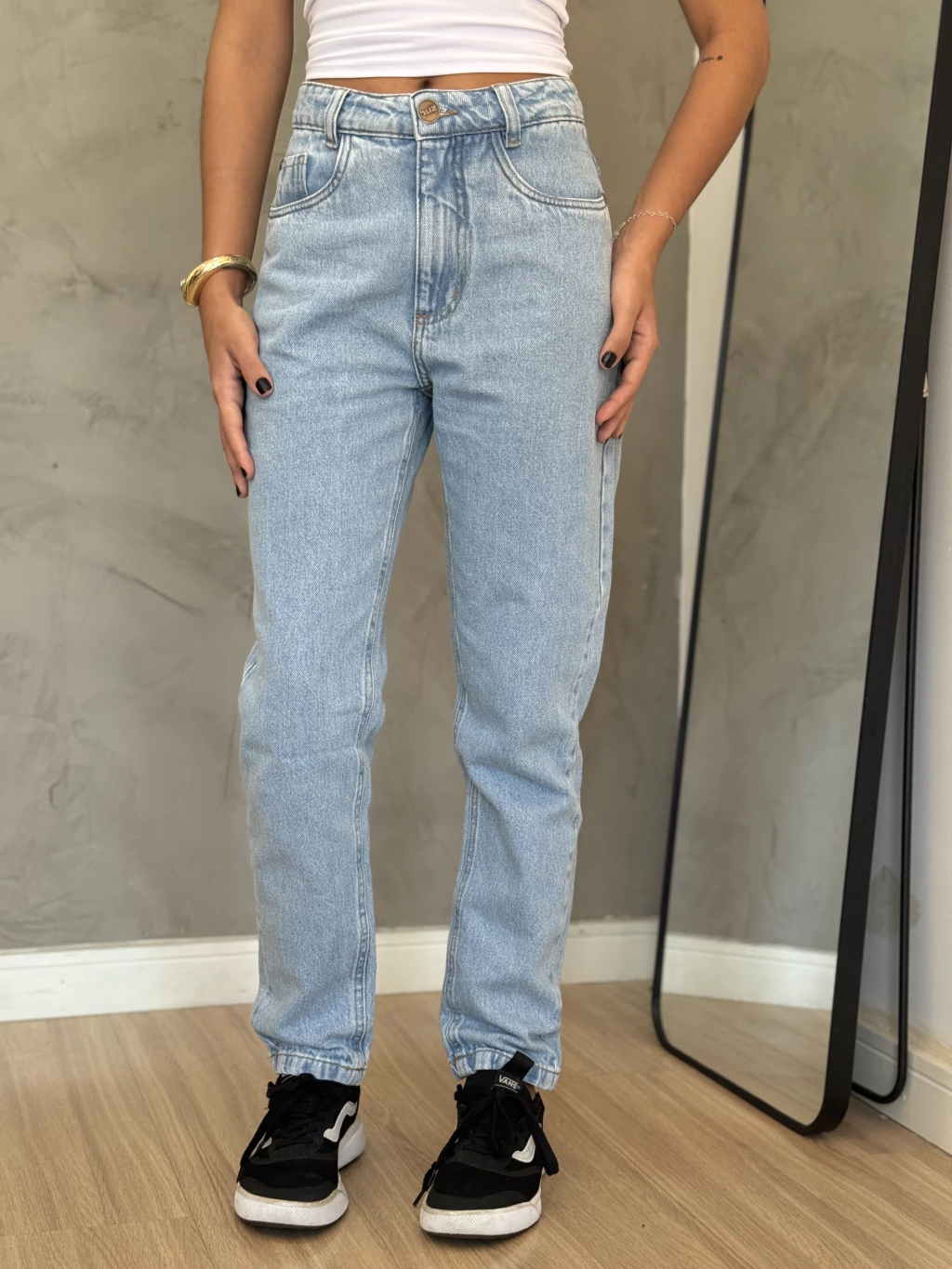 Calça Mom Jeans Nice Clara.