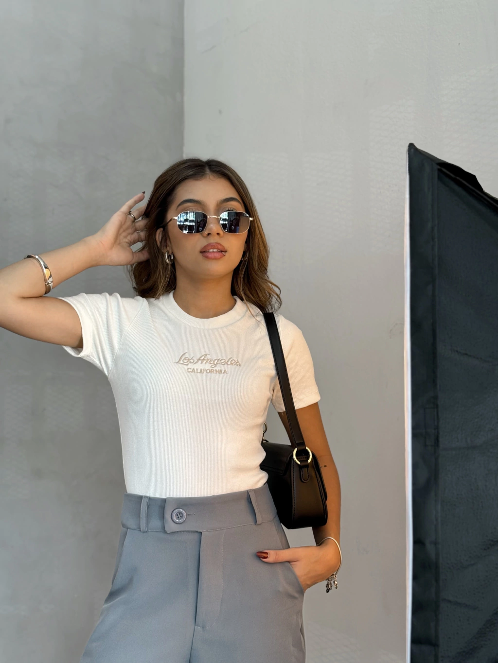 Cropped c/ manga Los Angeles. Bege