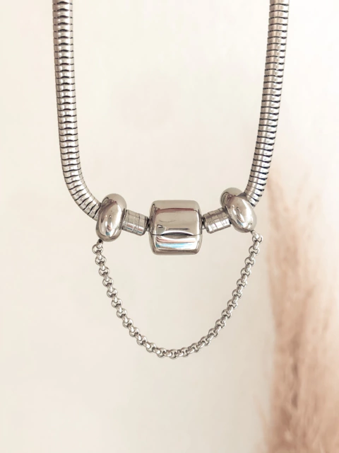 trava para berloques prateada aço inox