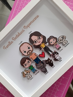 Quadro Família - De 6 a 10 avatares (Moldura Branca) na internet
