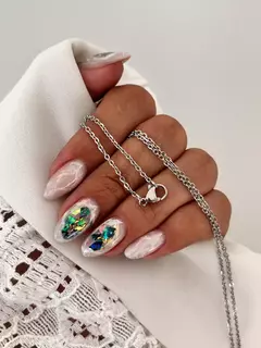 collar mariposa rosa - Victorious Nails