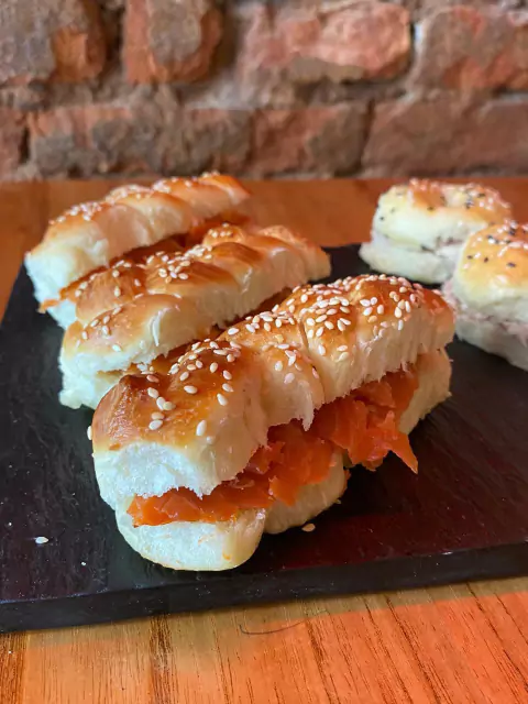 SANDWICHITOS DE SALMON COPETIN X 12