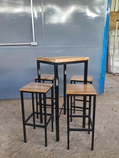 Bistrô Pé quadrado X + 4 Banquetas - 60X60 PRETO + TECA - BPQX4B6060PTOTEC - comprar online