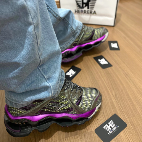 Tênis Mizuno Wave Prophecy 1 - Cinza e Rosa