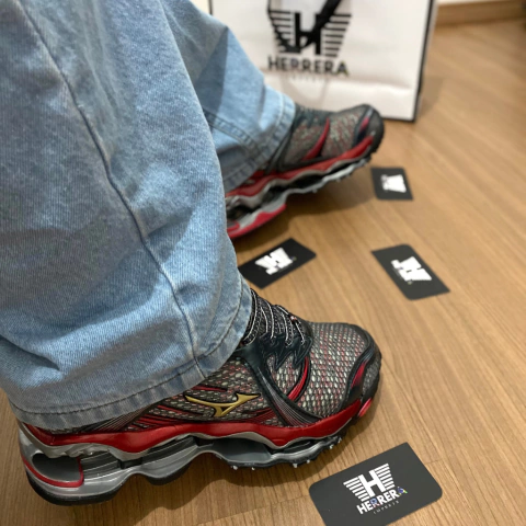 Tênis Mizuno Wave Prophecy 1 - Cereja